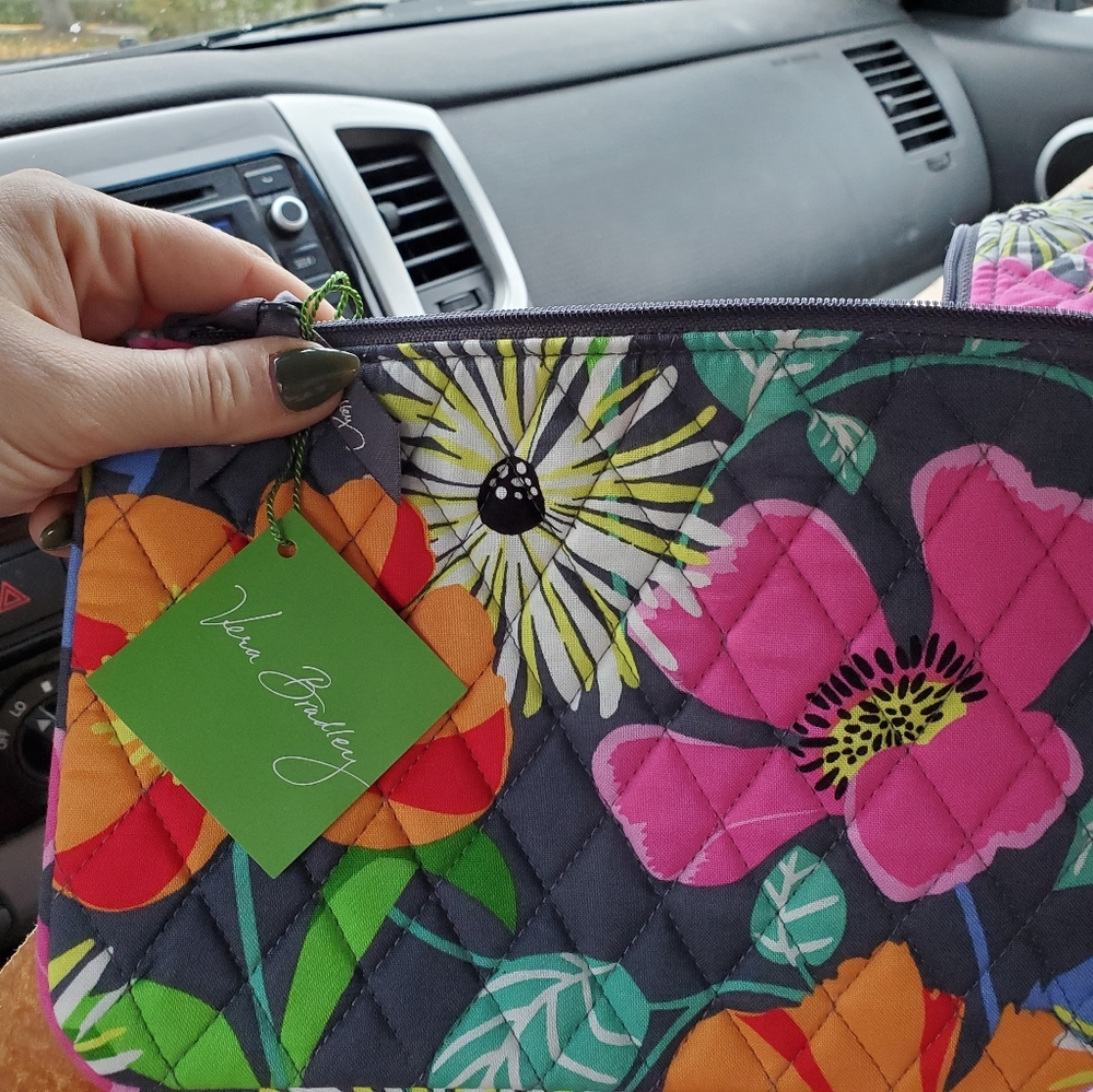 NWT Vera Bradley zipper bag